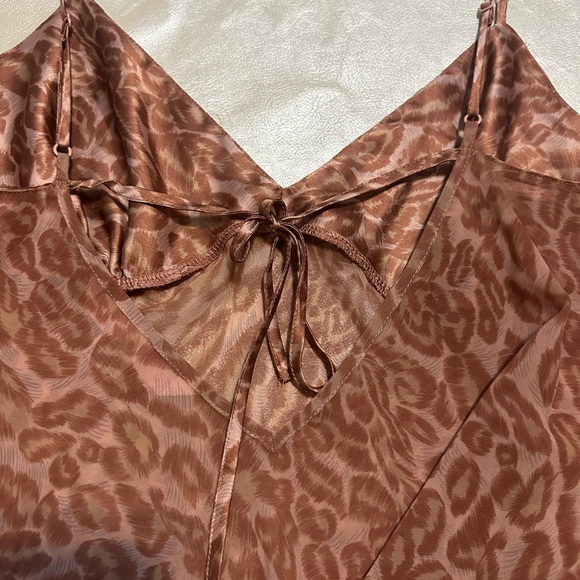 Victoria's Secret Brown Patterned Camisole - Picture 4 of 8